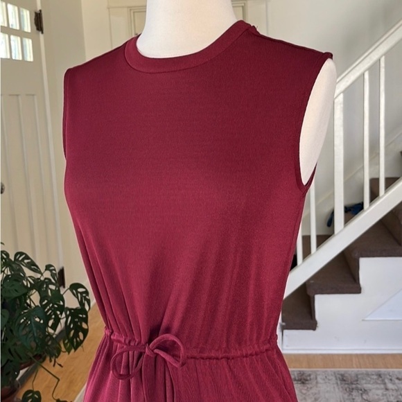 DYNAMITE Sleeveless Crew Neck Dress Maroon XS - Picture 6 of 12